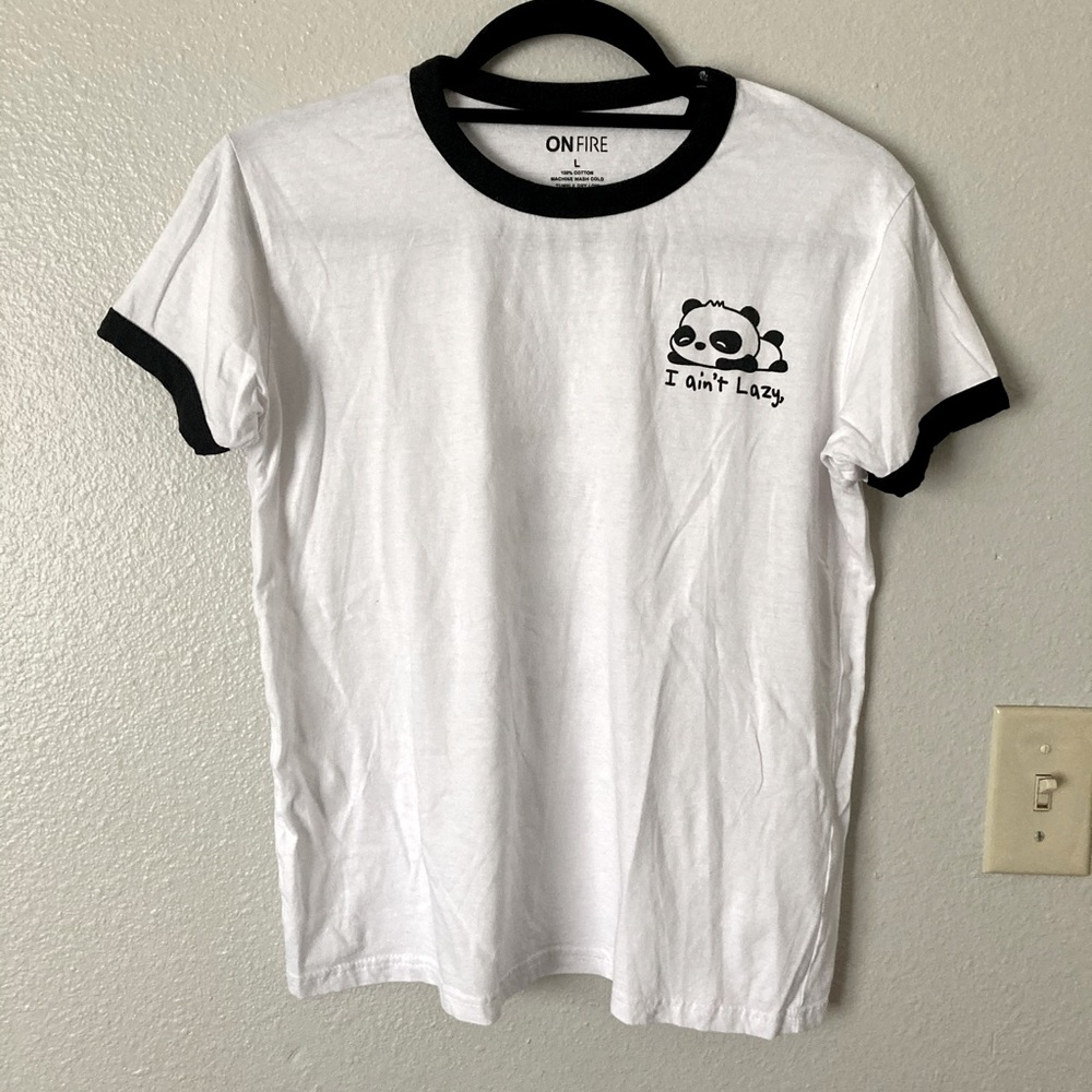 !NWOT!🐼I ain’t lazy panda bear shirt🐼